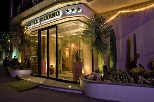 Silvano Hotel Diano Marina Kültér fotó